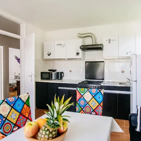 Apartment Sunnynest - 3br With Free Parking & Wi-fi, Close To Lapad Bay *