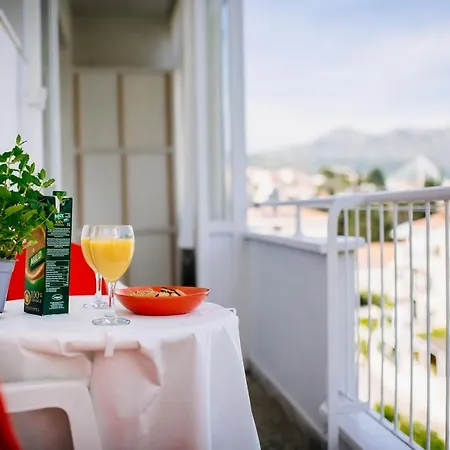 Sunnynest - 3br With Free Parking & Wi-fi, Close To Lapad Bay Dubrovnik