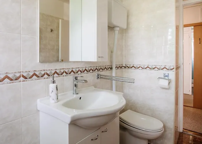 公寓 Sunnynest - 3br With Free Parking & Wi-fi, Close To Lapad Bay *