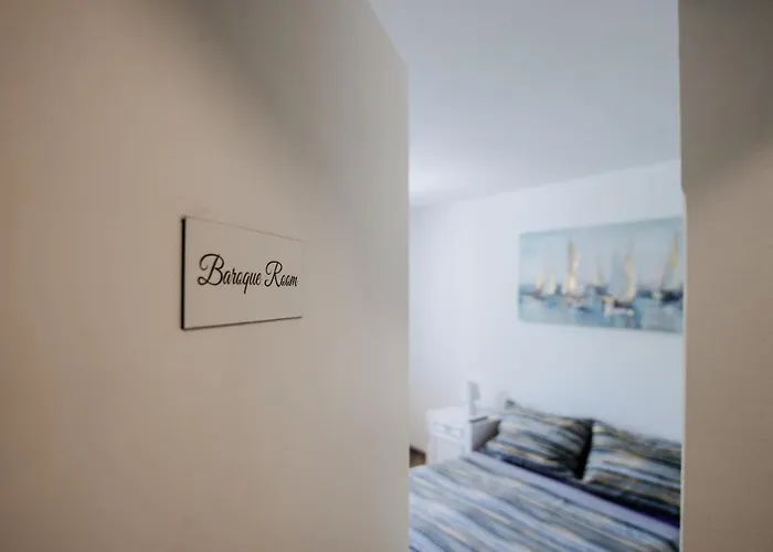 Sunnynest - 3br With Free Parking & Wi-fi, Close To Lapad Bay 公寓 *