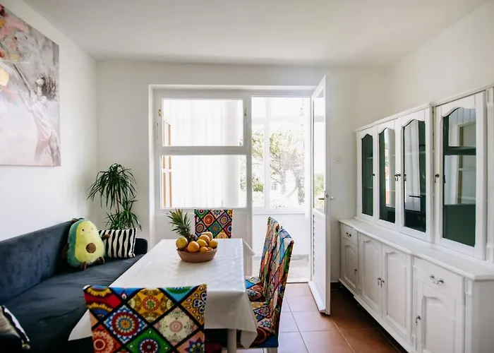 Sunnynest - 3br With Free Parking & Wi-fi, Close To Lapad Bay 公寓