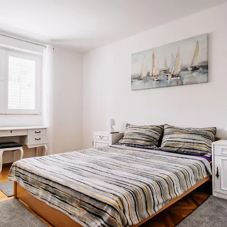 公寓 Sunnynest - 3br With Free Parking & Wi-fi, Close To Lapad Bay *