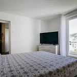 Sunnynest - 3br With Free Parking & Wi-fi, Close To Lapad Bay Dubrovnik
